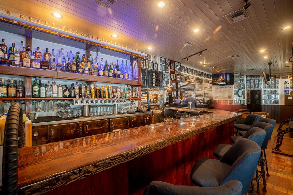 Paradise Cove Beach Cafe Bar